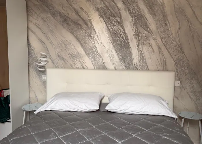 Dimora Lanamar بيت ضيافة 3*