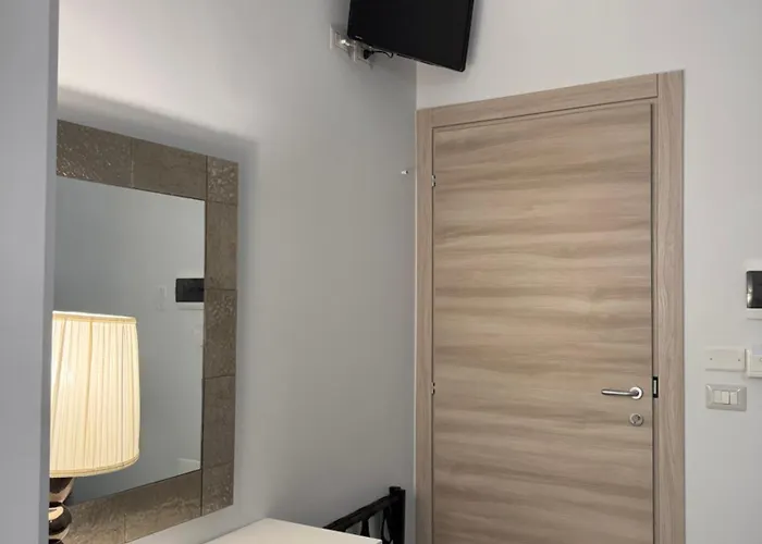 Dimora Lanamar بيت ضيافة 3*